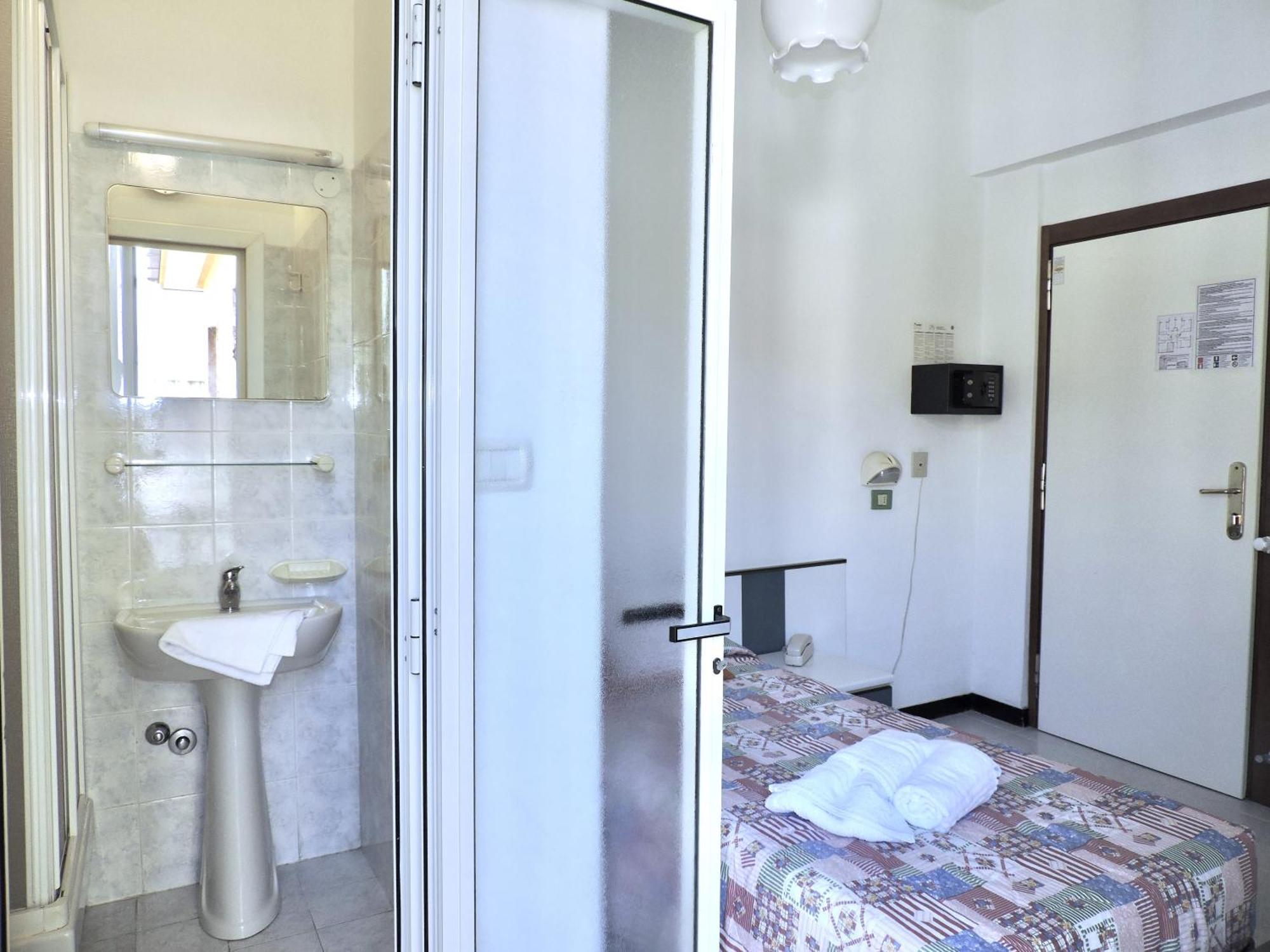 Hotel Villa Chiara Finale Ligure Exteriér fotografie